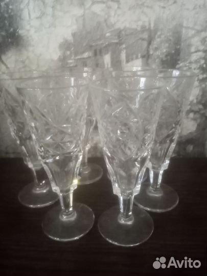 Хрустальные рюмки