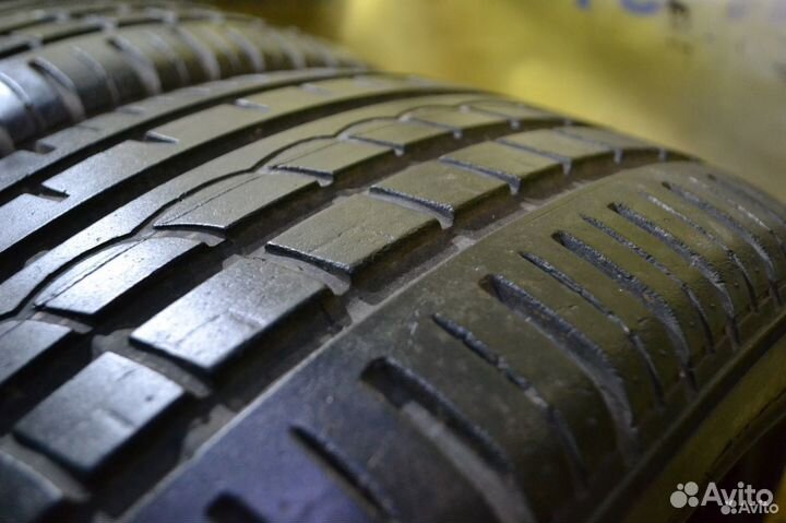 Pirelli P Zero Rosso 225/45 R17