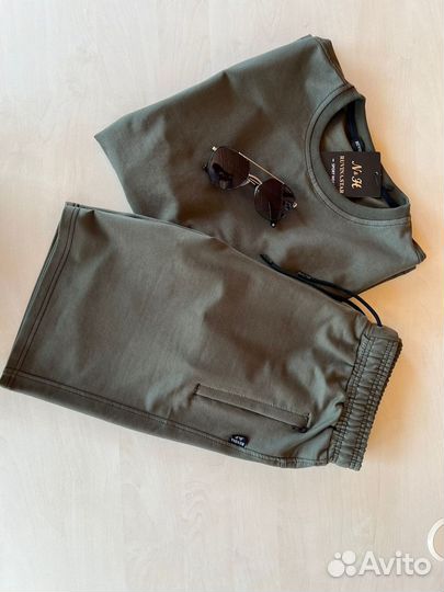 Костюм футболка и шорты