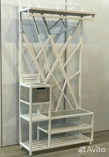 Прихожая в стиле лофт