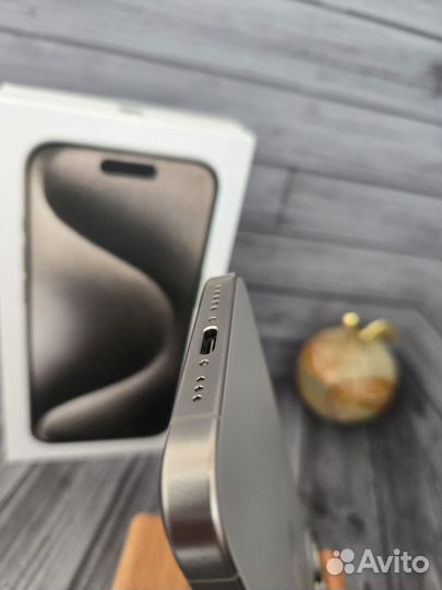 iPhone 15 Pro, 256 ГБ