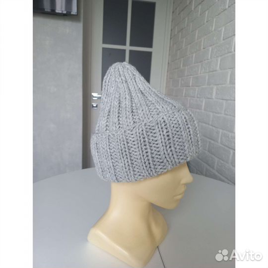 Шапка женская вязаная