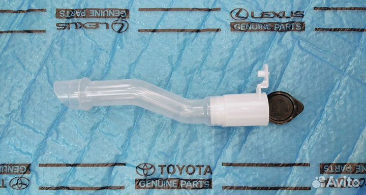 Горловина бачка омывателя Прадо 120 Оригинал NEW