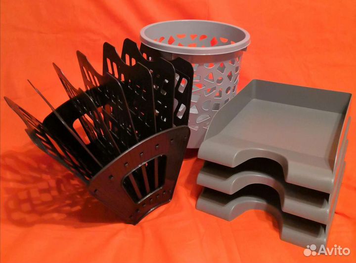 Корзины для мусора, контейнеры для бумаг