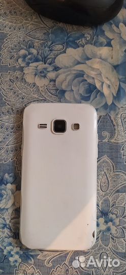 Samsung galaxy j1