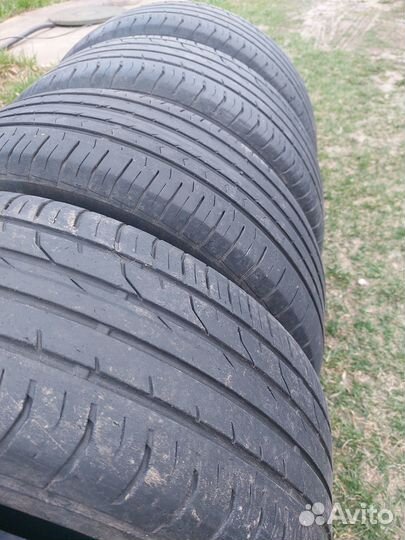 Continental ContiPremiumContact 2 215/55 R17 94V