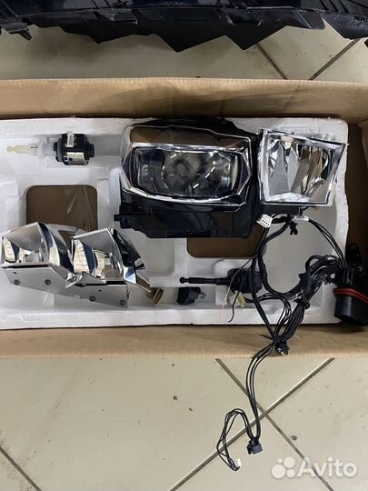 Фара правая LED skoda rapid 2