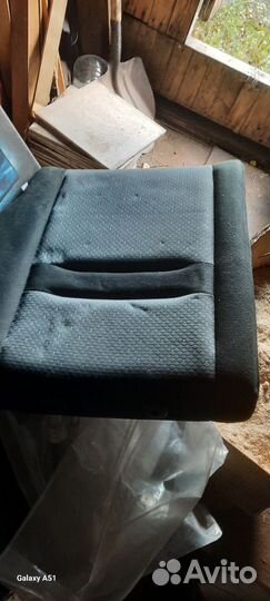 Сиденье заднее Тойота ист