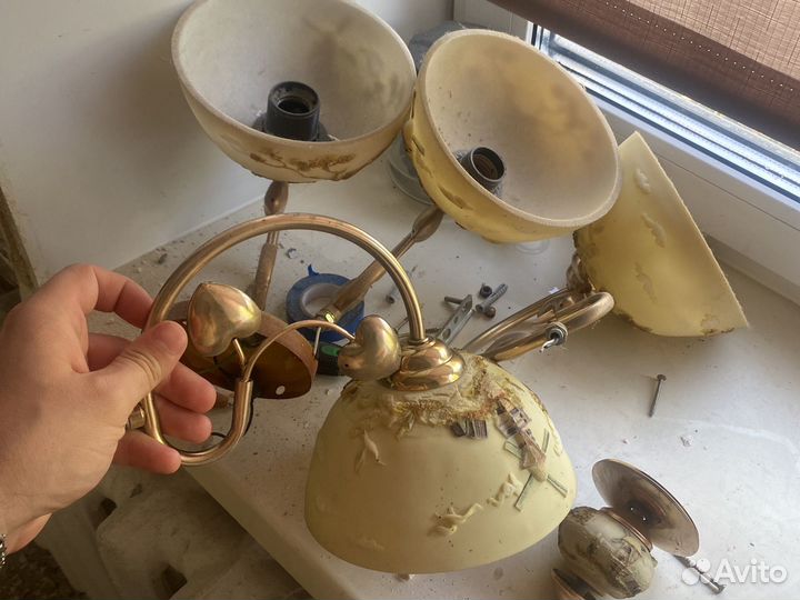 Люстра с красивым рисунком