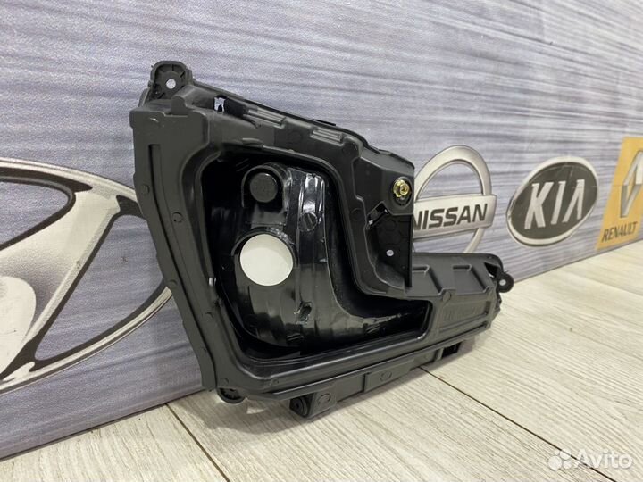 Фара противотуманная птф Туманка Kia RIO 3 Лев