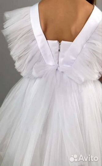 Платье для девочки праздничное. Новое