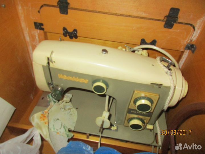 Veritas 8014/22 швейная машинка