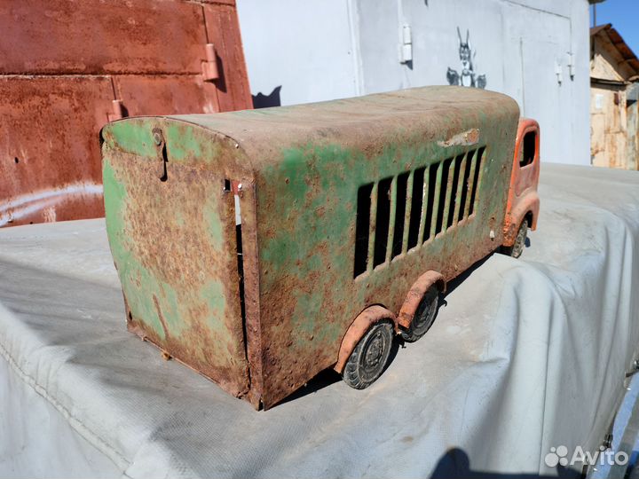 Машина железная игрушка СССР