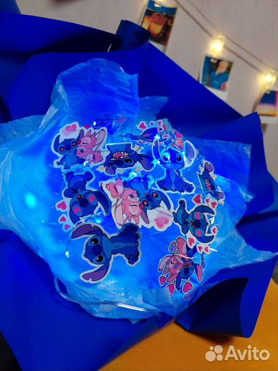 Детский яркий букет с любимыми персонажами