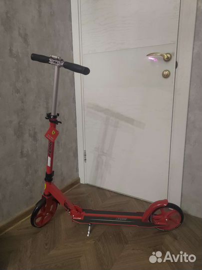 Самокат Ferrari