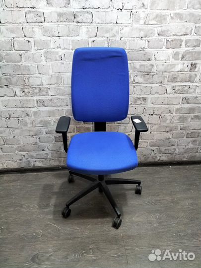 Компьютерное кресло