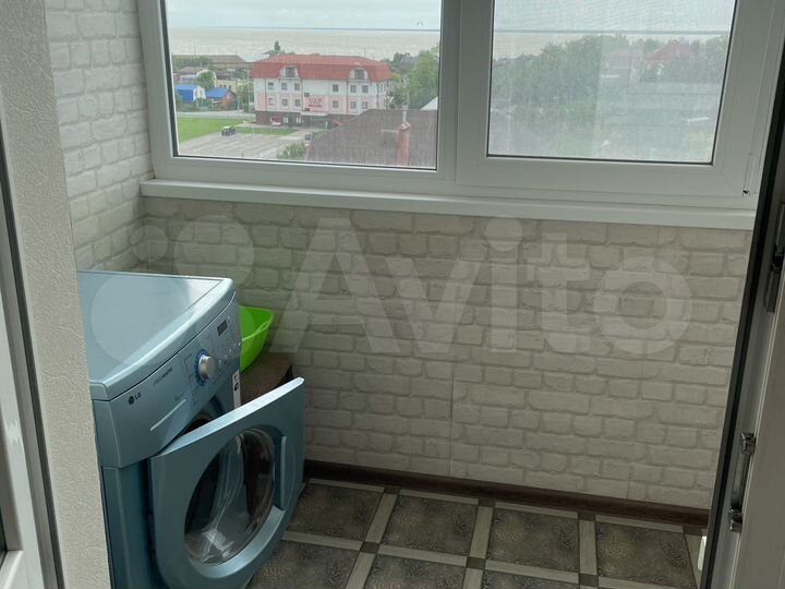 1-к. квартира, 42 м², 4/9 эт.