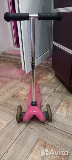 Детский трёхколёсный самокат