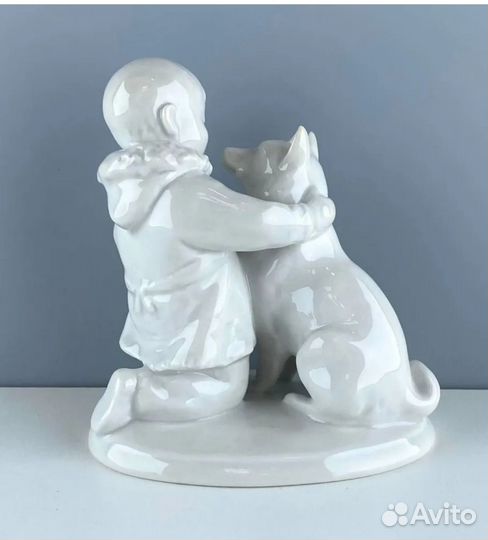 Статуэтка фарфор Якут с собакой