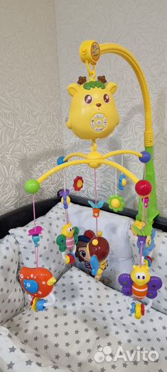 Музыкальный мобиль в кроватку