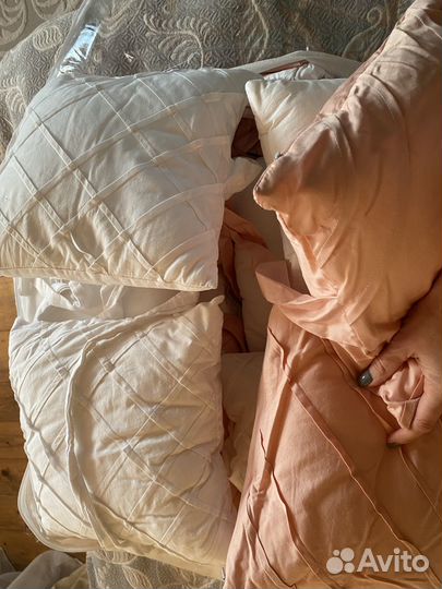 Комлект в кроватку детского пастельного белья