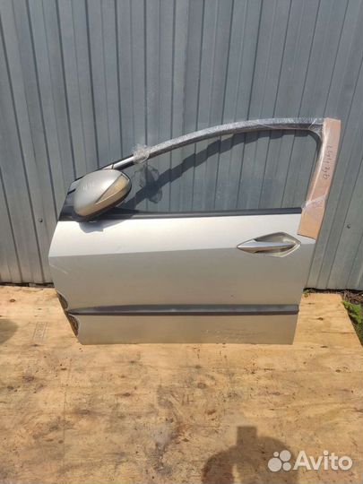 Honda civic 5d дверь передняя