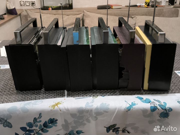 Радиоприемник СССР VEF 202 6 шт