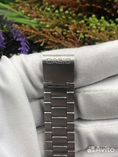 Мужские наручные часы Casio электронные