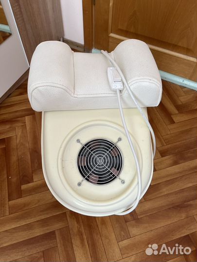 Оборудование для маникюра и педикюра