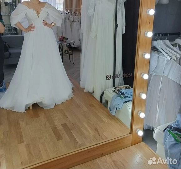 Свадебное платье