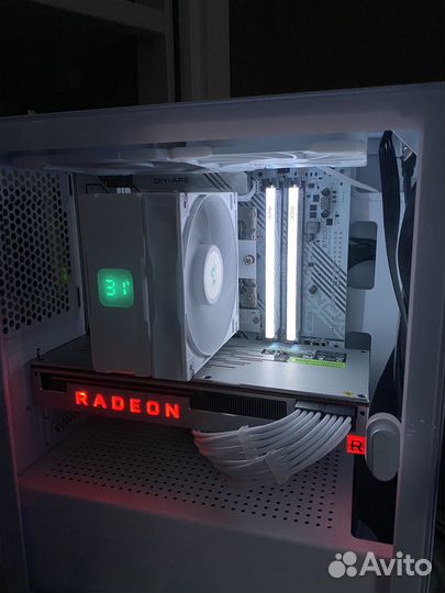 Видеокарта radeon VII (16 gb, HBM2)