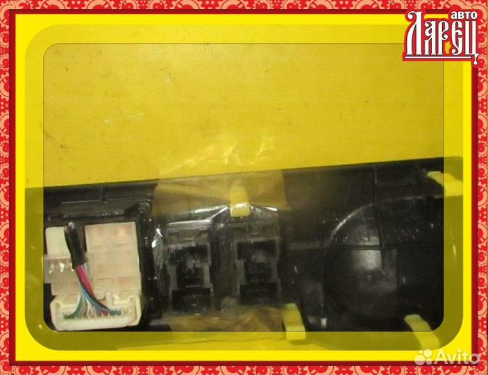 Блок управления зеркалами Subaru Trezia