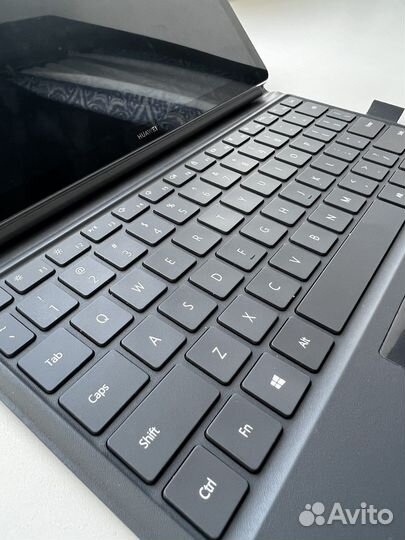 Планшет Huawei MateBook модель 2019 года