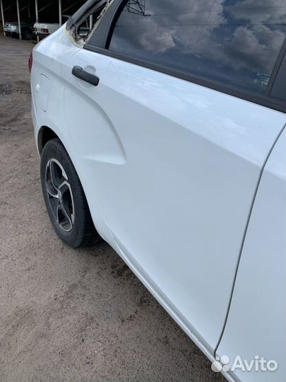 Дверь задняя правая LADA Vesta