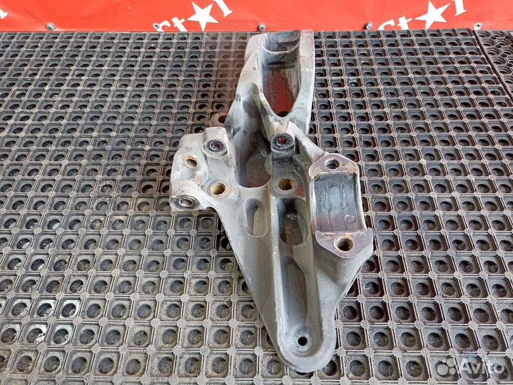 Кронштейн пневморессоры левый Volvo FH, Volvo FM