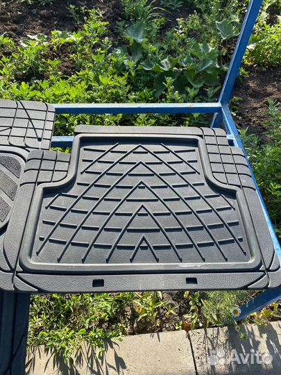 Автомобильные коврики accent