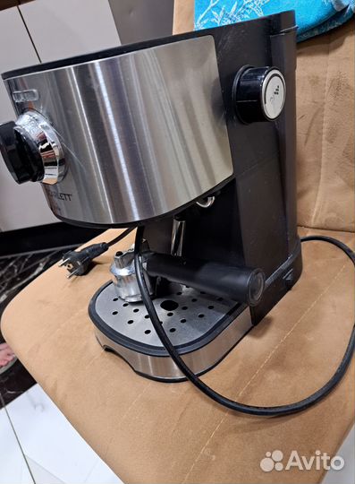 Кофеварка рожковая scarlett