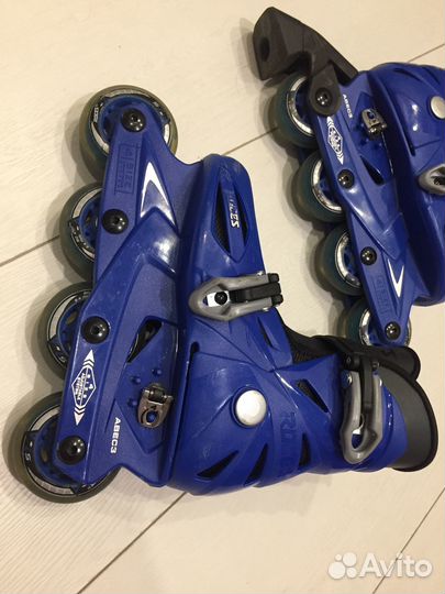 Продам детские роликовые коньки Roces