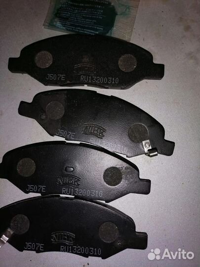 Колодки тормозные Nissan tiida