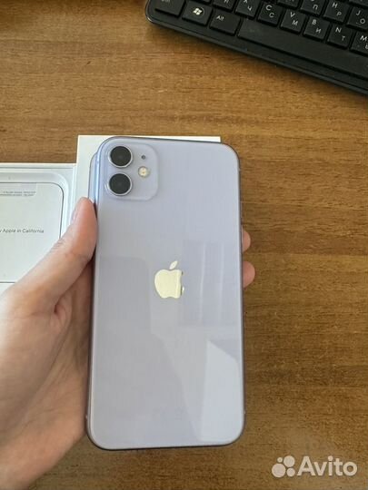 iPhone 11, 64 ГБ