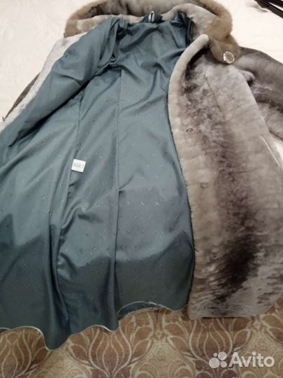 Шуба мутоновая с капюшоном