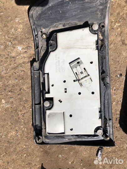 Стоп сигналы toyota corolla 1989г