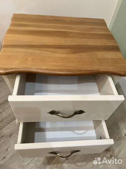 Тумба прикроватная из массива сосны