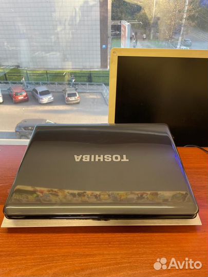 Ноутбук Toshiba для дома и офиса