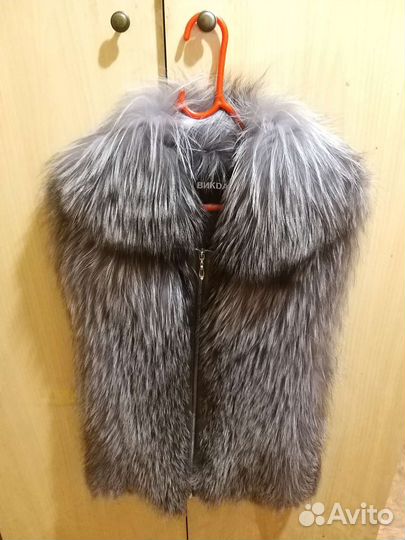 Жилетка меховая женская из чернобурки 44-46