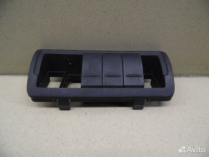 Накладка (кузов внутри) Sonata IV (EF) / Sonata Ta