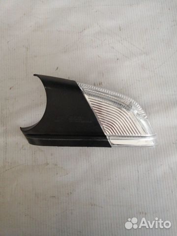 Повторитель в зеркало левый Polo 2001