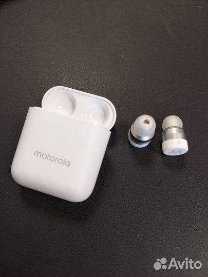 Беспроводные наушники motorola