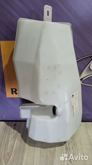 Бачок омывателя Renault sandero