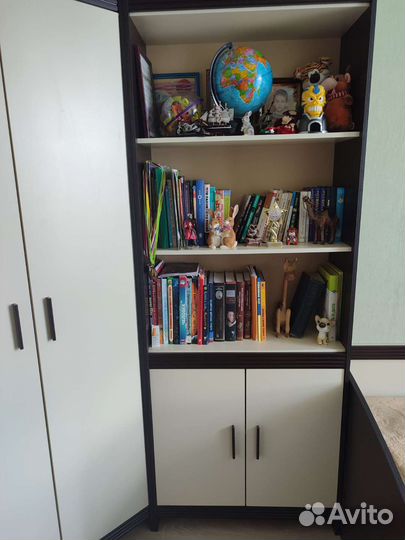 Шкаф, кровать, стол